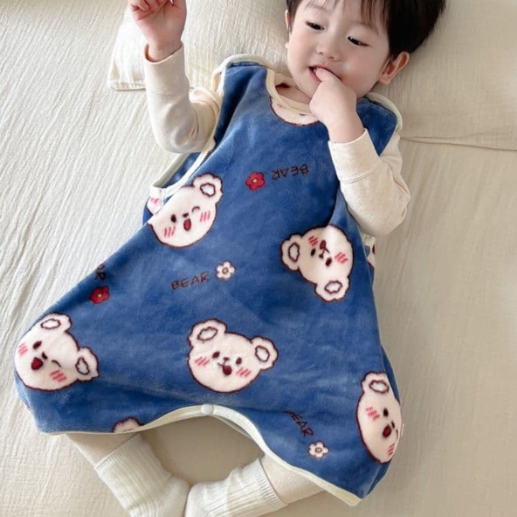 スリーパー 可愛い小熊刺繍の厚手ボアスリーパー