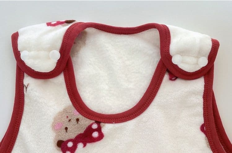 スリーパー 可愛い小熊刺繍の厚手ボアスリーパー
