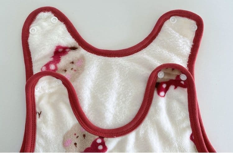 スリーパー 可愛い小熊刺繍の厚手ボアスリーパー