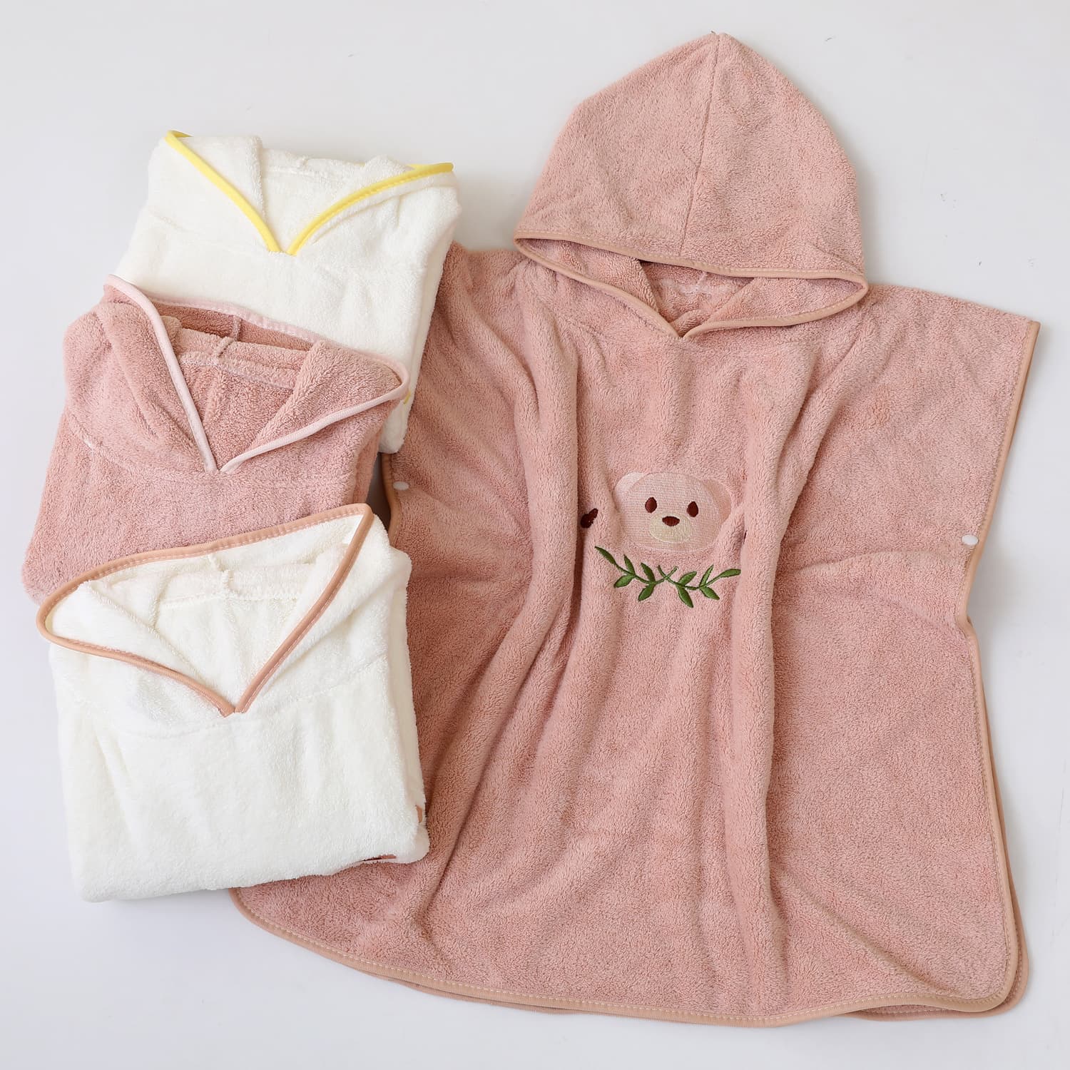 スリーパー 可愛い動物刺繍入りフード付き半袖スリーパー