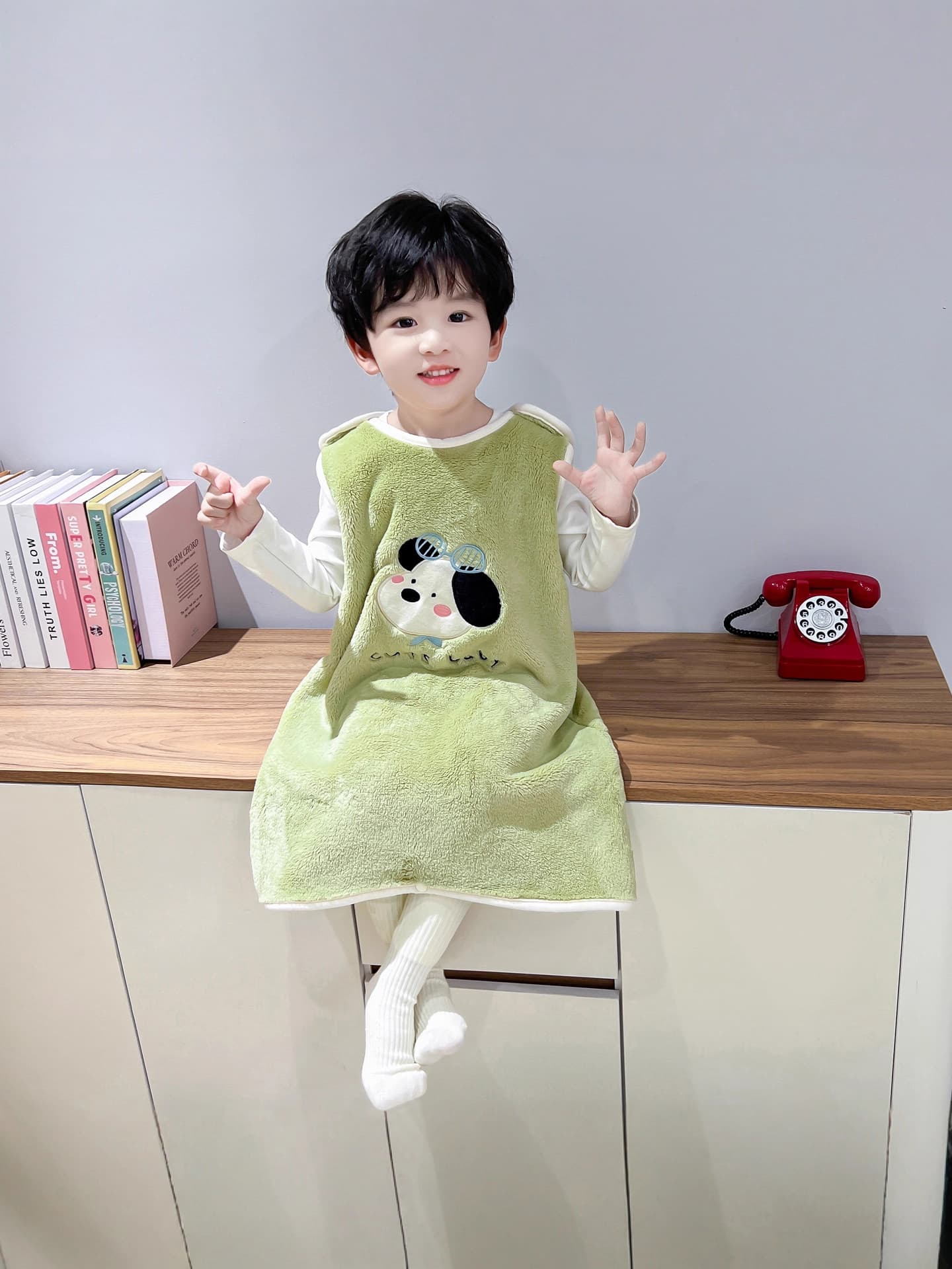 可愛い子犬刺繍ベスト型もこもこスリーパー