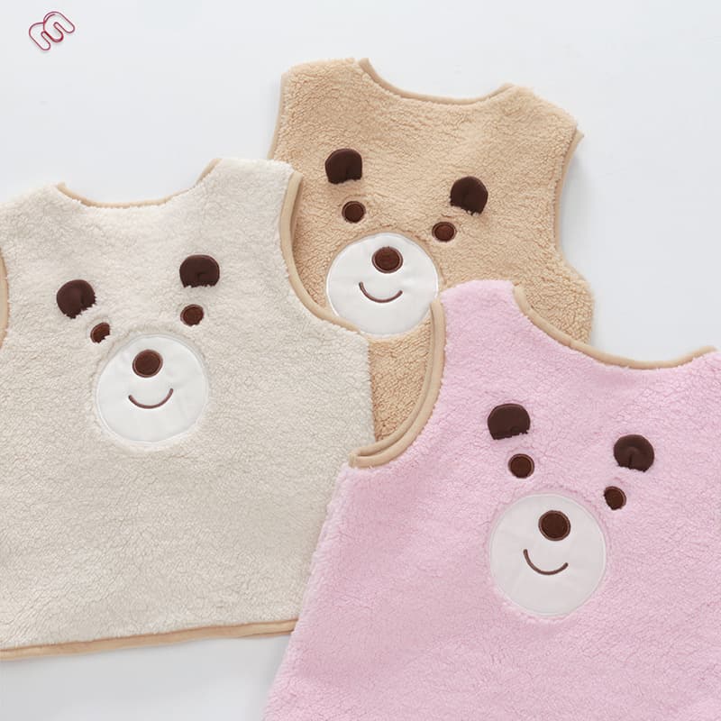 スリーパー 可愛いくまさん刺繍入りもこもこベビースリーパー